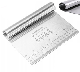 Pastry spatula knife for making cakes