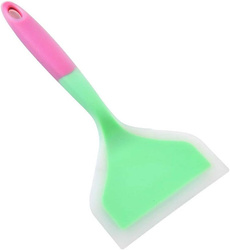 Wide silicone spatula for turning