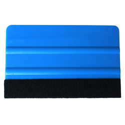 Felt squeegee for applying foil