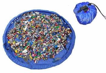Play mat, a bag for blocks